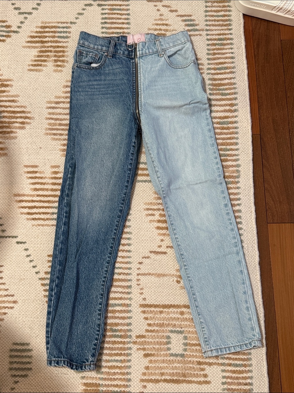 REVICE Two-Tone Cropped Jeans in Dark Blue & Light Blue